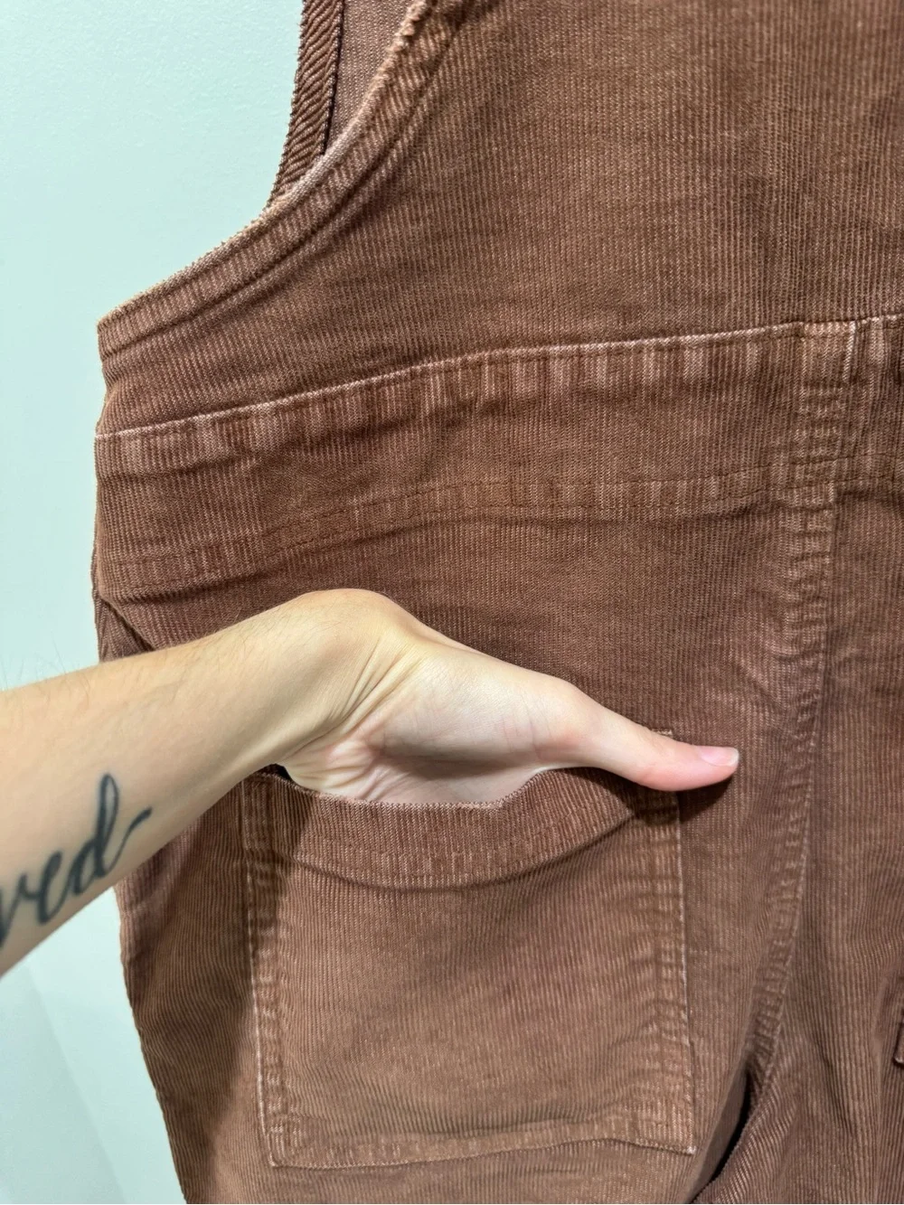 Aerie Brown Corduroy Cropped Overalls Utility Jumpsuit Raw Hem Medium - Picture 11 of 13